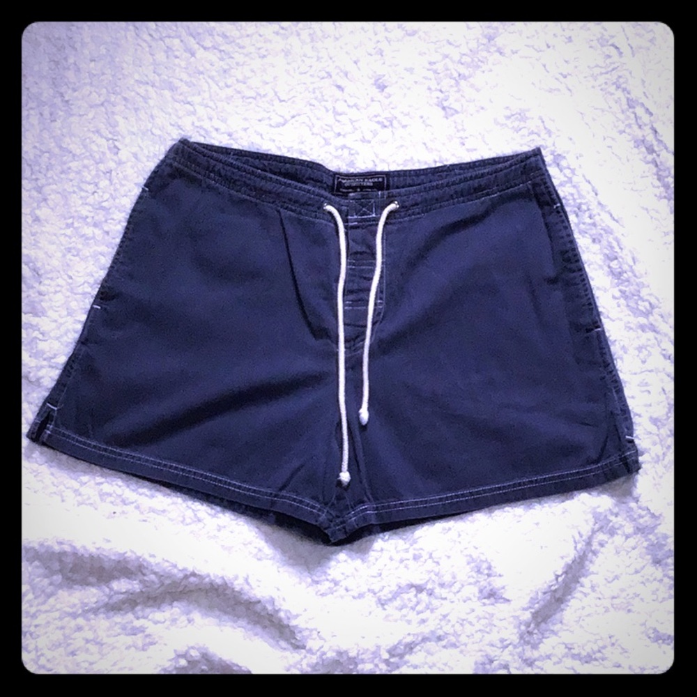 Vintage 90’s🏖 American Eagle Surf Shorts